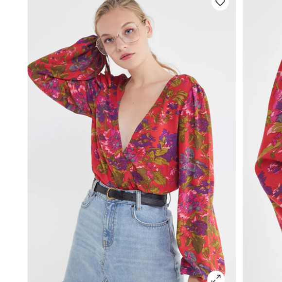 UO Georgie Surplice Blouse Floral Long Sleeve in Pinks Size Large - Picture 2 of 15